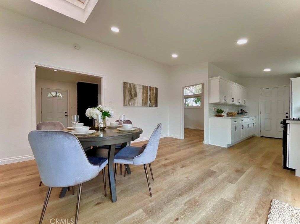 6810 El Cajon Dr, Riverside CA  92504-2006 exterior