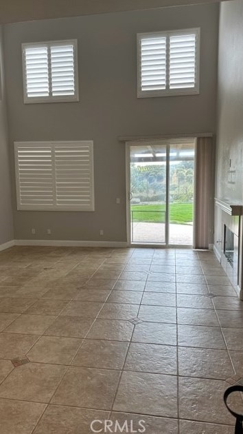 811 Inverlochy Dr, Fallbrook CA  92028-4498 exterior