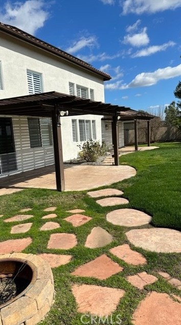 811 Inverlochy Dr, Fallbrook CA  92028-4498 exterior