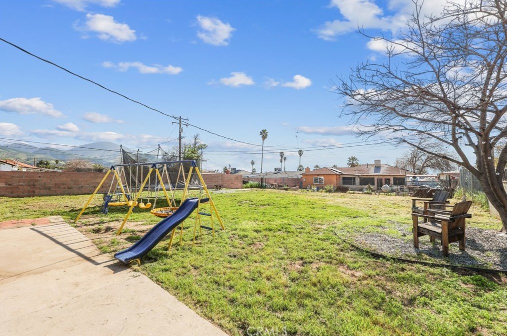 1249 33rd St, San Bernardino CA  92404-2603 exterior