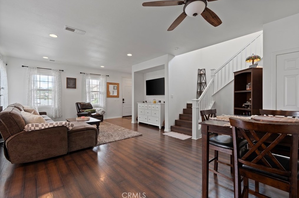 7959 Southpoint St, Chino CA  91708-7682 exterior