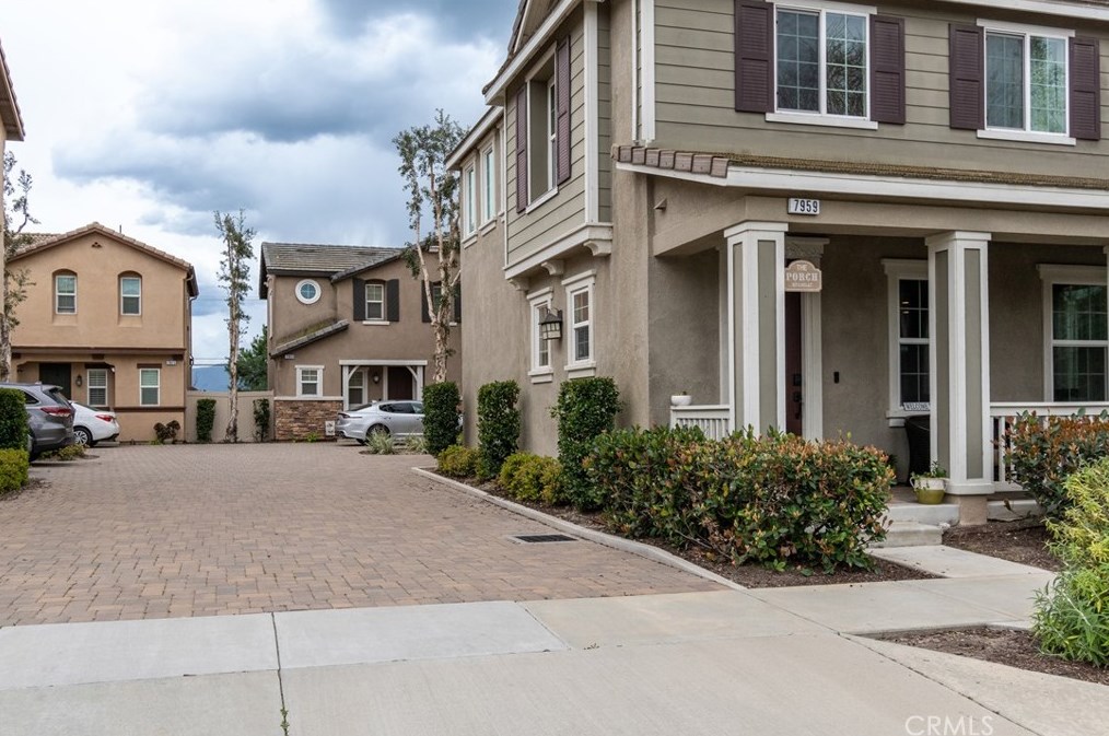 7959 Southpoint St, Chino CA  91708-7682 exterior