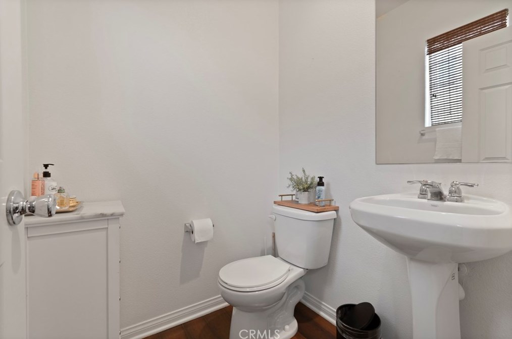 7959 Southpoint St, Chino CA  91708-7682 exterior