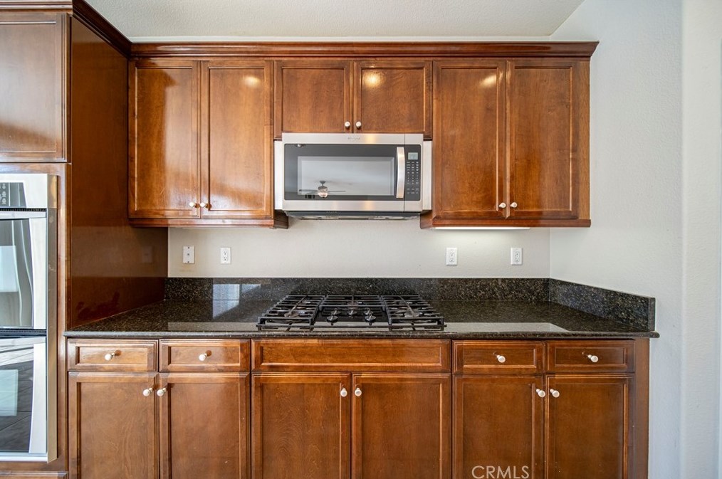 5055 Glenwood Ave, Fontana CA  92336-0765 exterior