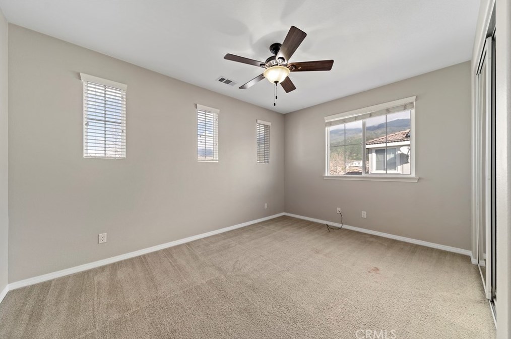 5055 Glenwood Ave, Fontana CA  92336-0765 exterior