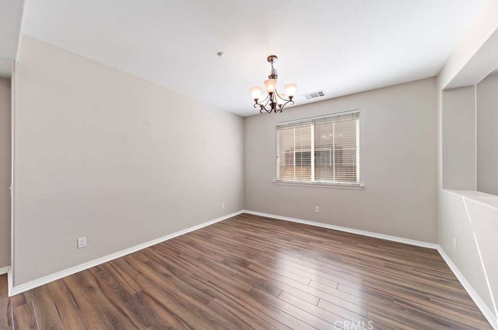 5055 Glenwood Ave, Fontana CA  92336-0765 exterior