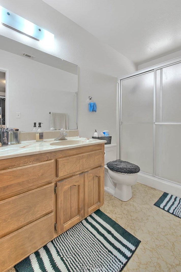 10355 Victor Ave, Hesperia CA  92345-2723 exterior