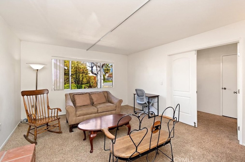 27195 Orangemont Way, Hemet CA  92544-8308 exterior