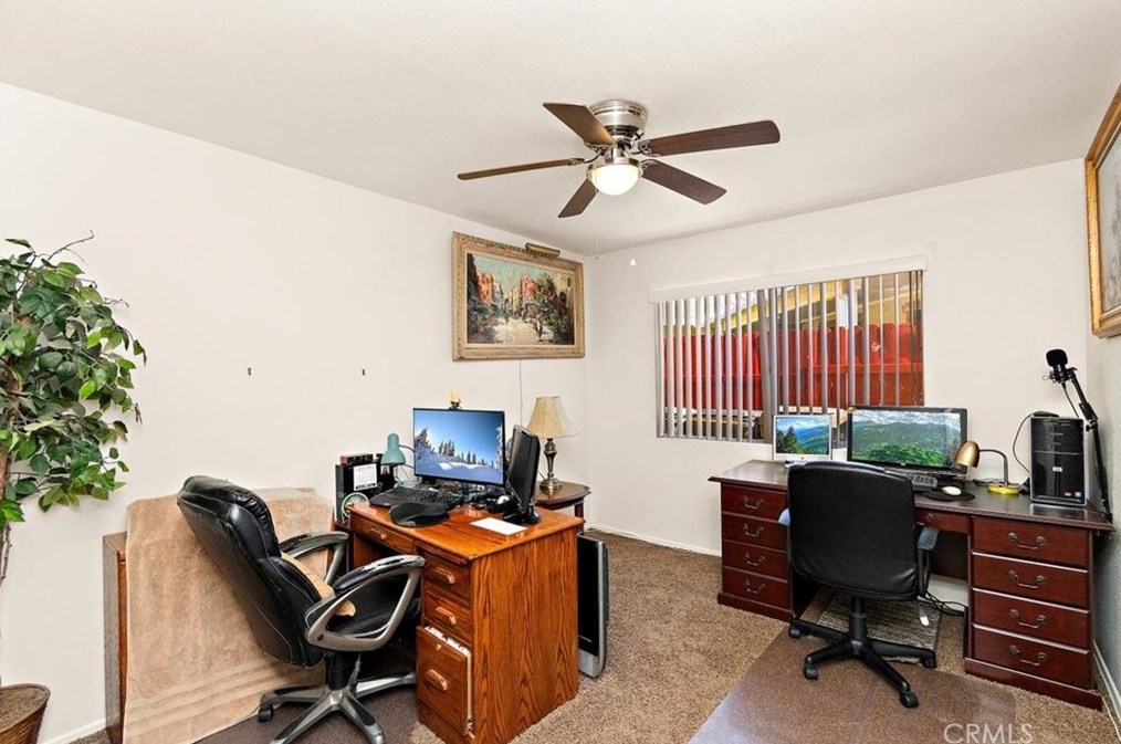 27195 Orangemont Way, Hemet CA  92544-8308 exterior