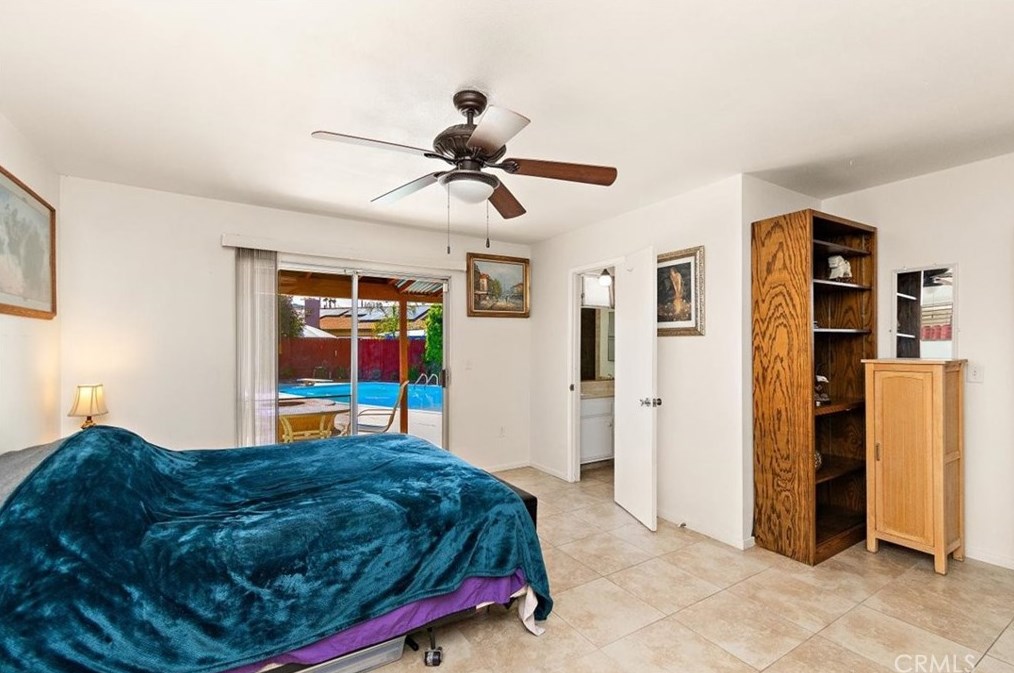 27195 Orangemont Way, Hemet CA  92544-8308 exterior