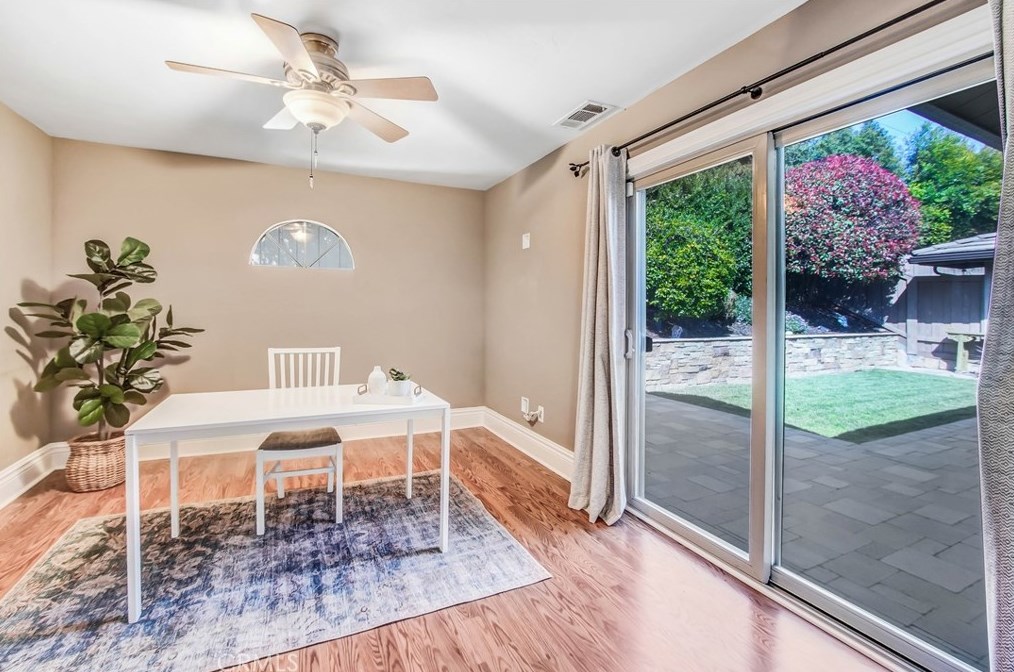 681 Windham Dr, Claremont CA  91711-3551 exterior