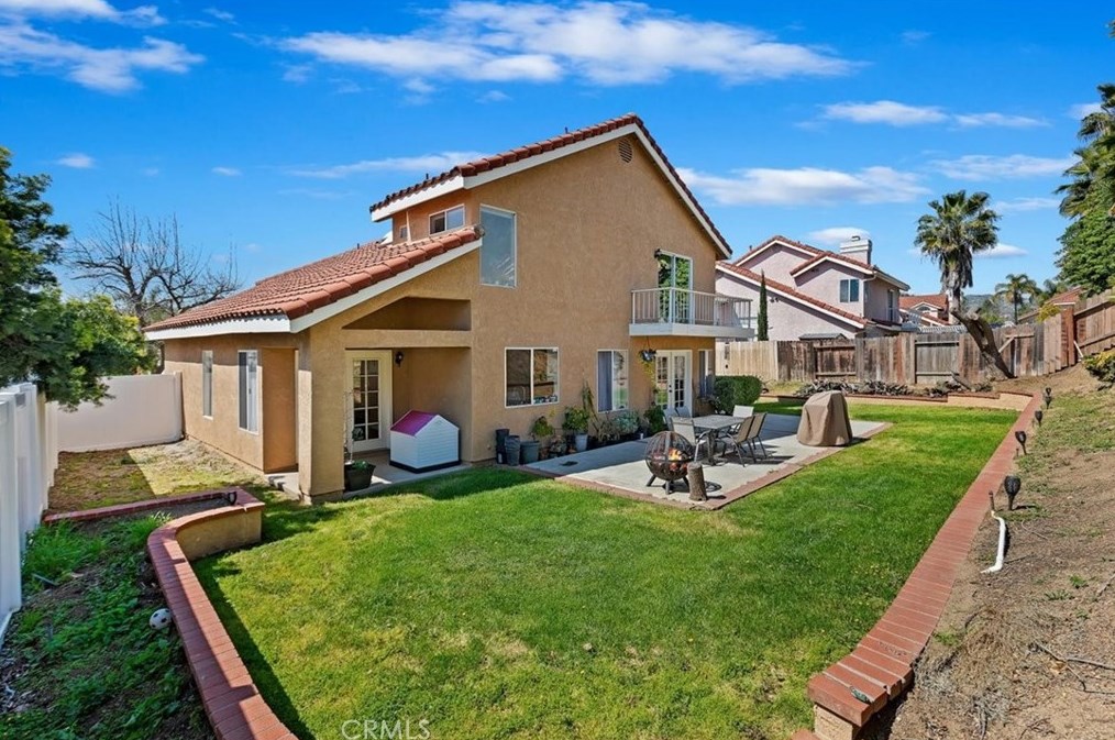 24371 Old Country Rd, Moreno Valley CA  92557-4008 exterior