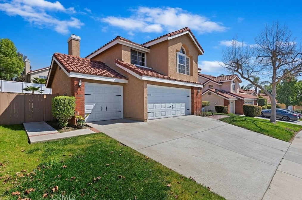 24371 Old Country Rd, Moreno Valley CA  92557-4008 exterior