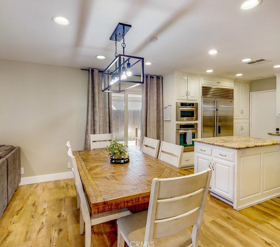 1358 Edgefield St, Upland CA  91786-3444 exterior