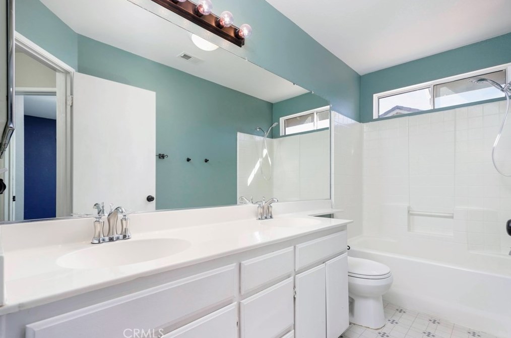 45508 Fairbanks Ave, Lancaster CA  93534-1392 exterior