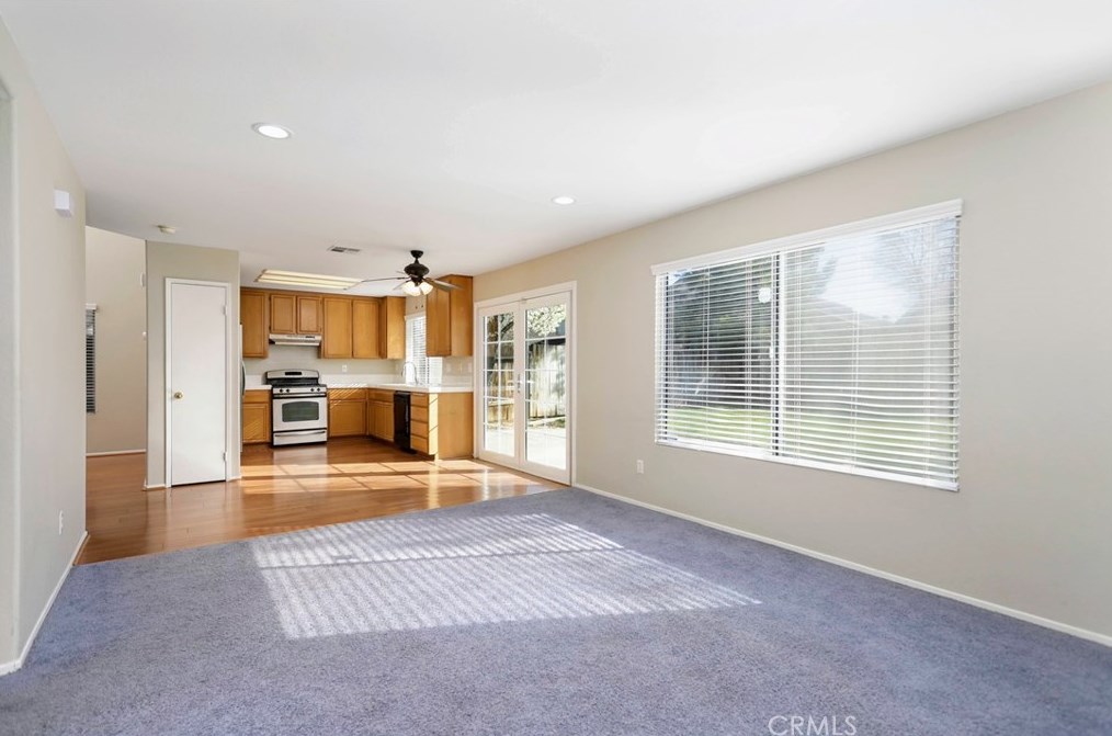 45508 Fairbanks Ave, Lancaster CA  93534-1392 exterior