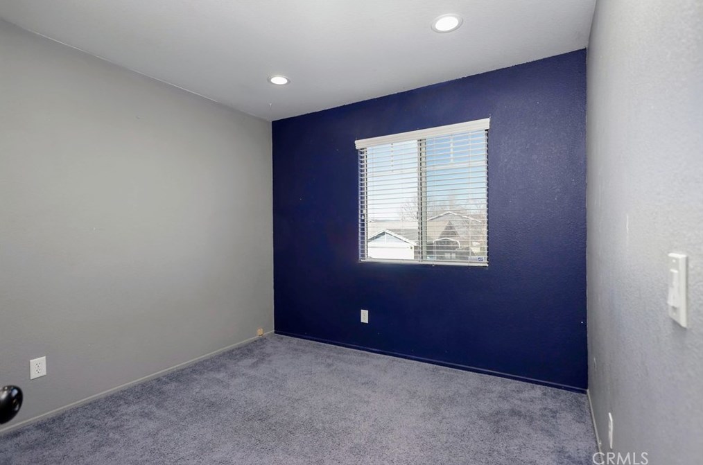 45508 Fairbanks Ave, Lancaster CA  93534-1392 exterior