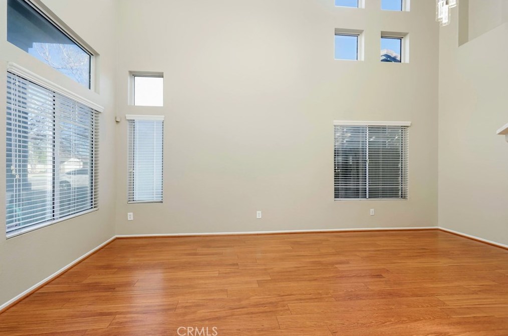 45508 Fairbanks Ave, Lancaster CA  93534-1392 exterior