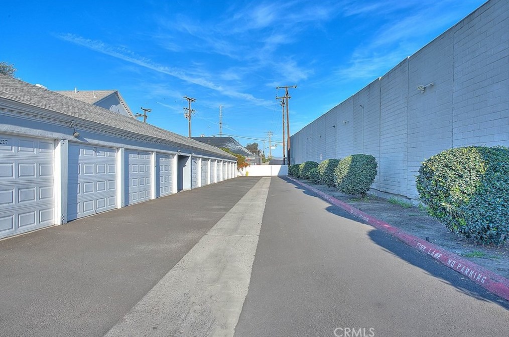 1630 Pomona Ave, Fullerton CA  92832-3472 exterior