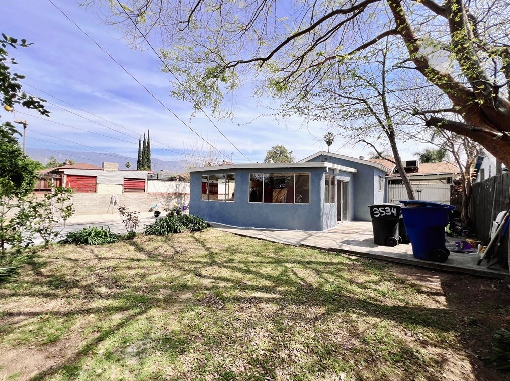 3534 Pershing Ave, San Bernardino CA  92405-2236 exterior