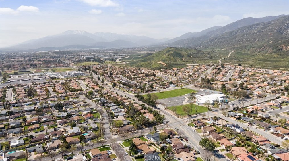 774 Northpark Blvd, San Bernardino CA  92407-2525 exterior