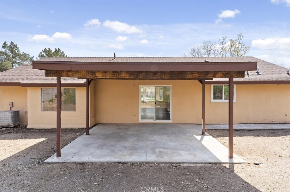 774 Northpark Blvd, San Bernardino CA  92407-2525 exterior
