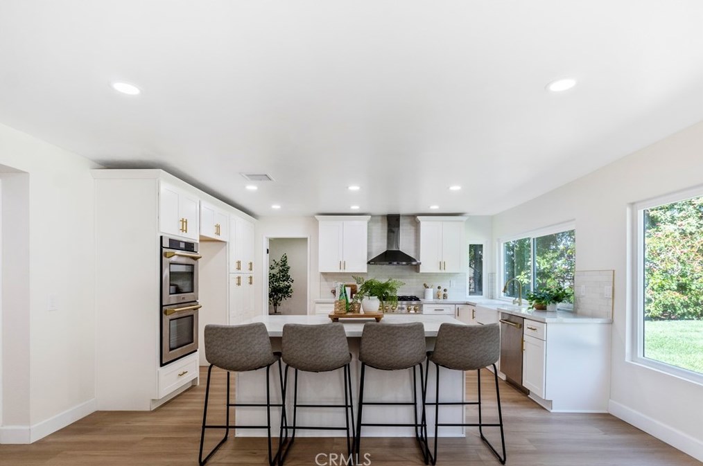 1070 Road Runner Rd, Anaheim CA  92807-4519 exterior