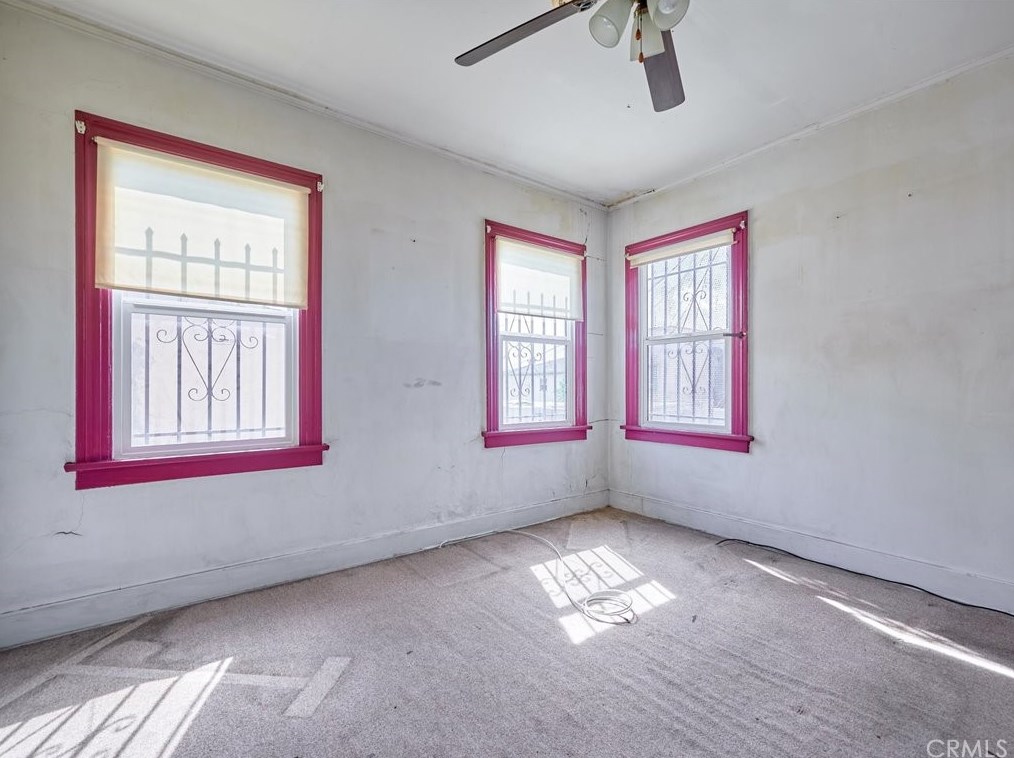 2045 Palm Grove Ave, Los Angeles CA  90016-2319 exterior
