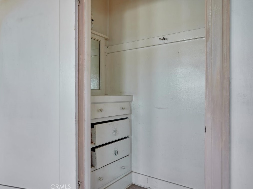 2045 Palm Grove Ave, Los Angeles CA  90016-2319 exterior