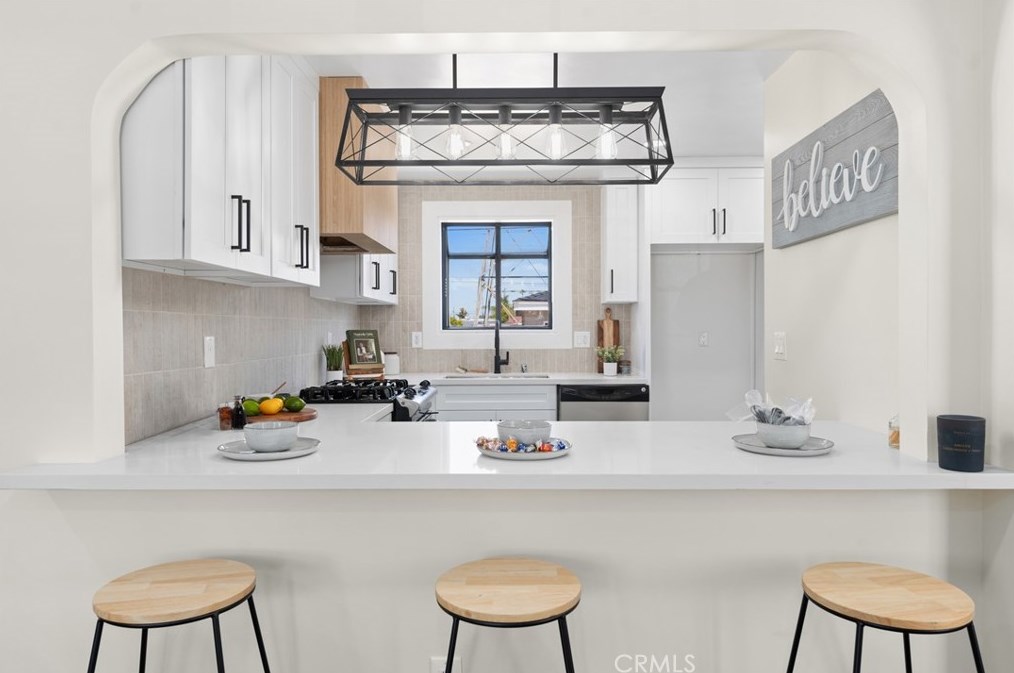 4703 Ashworth St, Lakewood CA  90712-1219 exterior