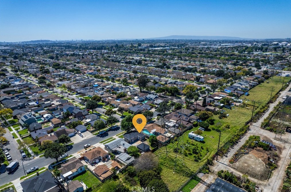 4703 Ashworth St, Lakewood CA  90712-1219 exterior