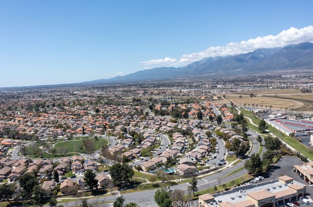 14395 Quail Ct, Fontana CA  92336-3625 exterior