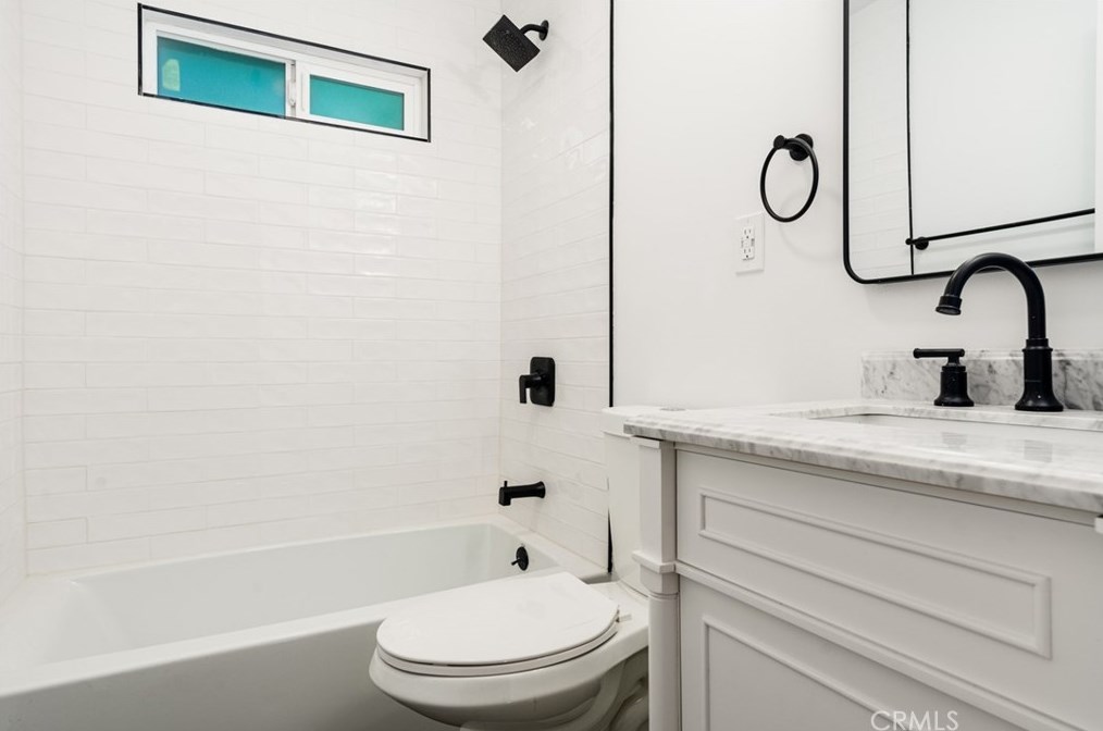 917 Cypress Ln, Big Bear City CA  92314-8818 exterior