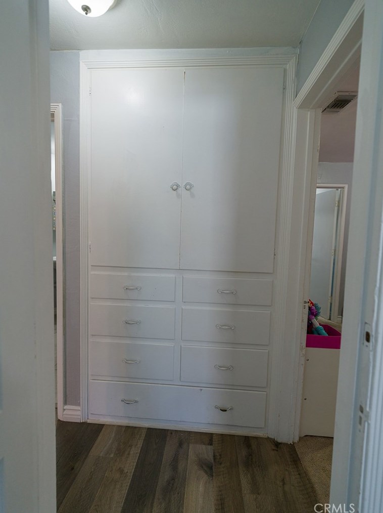 16781 Tracy St, Victorville CA  92395-3807 exterior