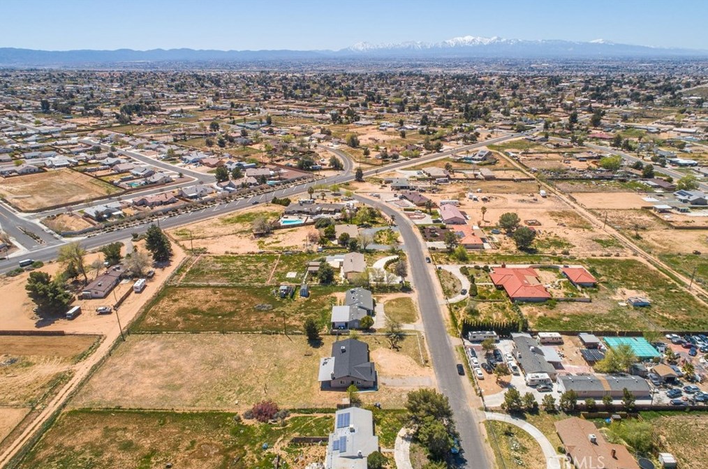 13789 Lakota Rd, Apple Valley CA  92307-5805 exterior