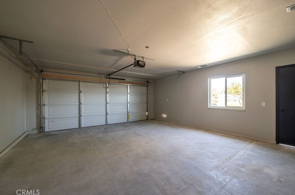 13789 Lakota Rd, Apple Valley CA  92307-5805 exterior