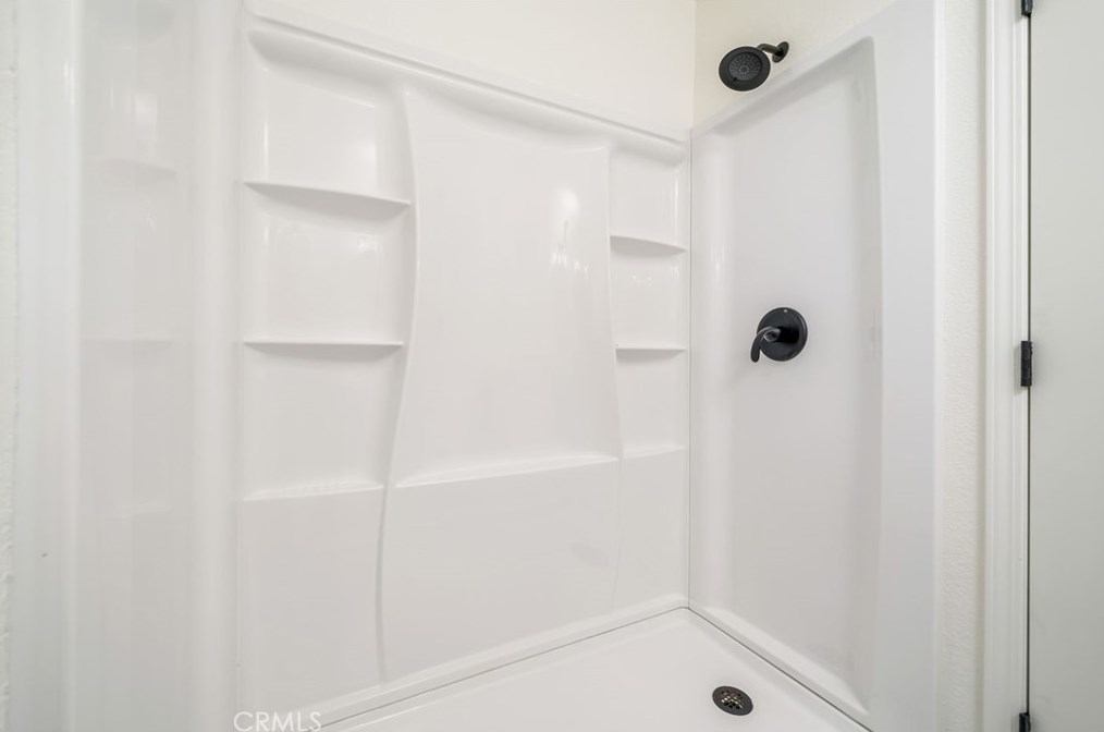 13789 Lakota Rd, Apple Valley CA  92307-5805 exterior