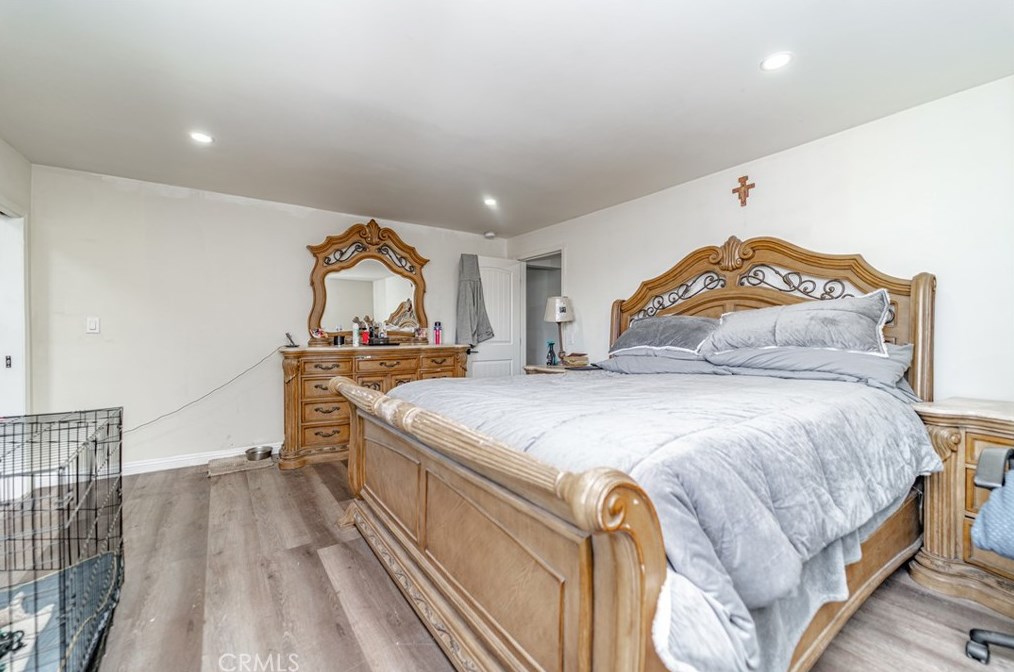 1807 Seigneur Ave, Los Angeles CA  90032-4024 exterior