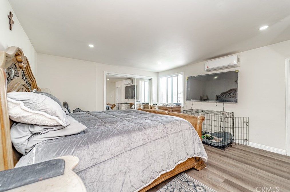 1807 Seigneur Ave, Los Angeles CA  90032-4024 exterior