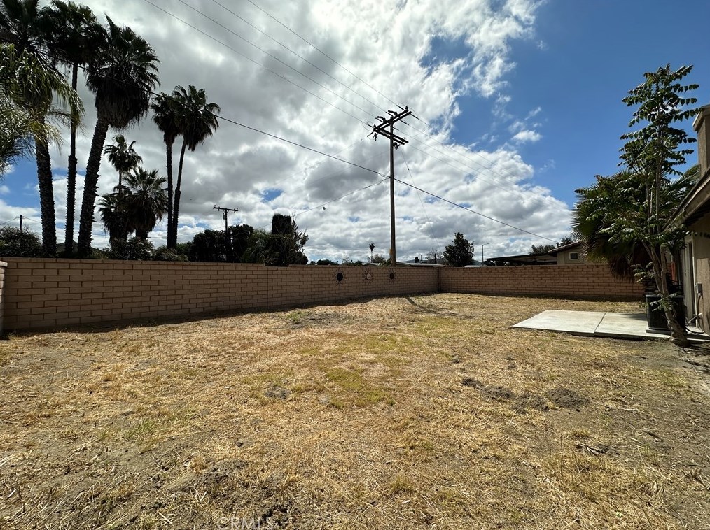 810 Aria Rd, Hemet CA  92543-4372 exterior