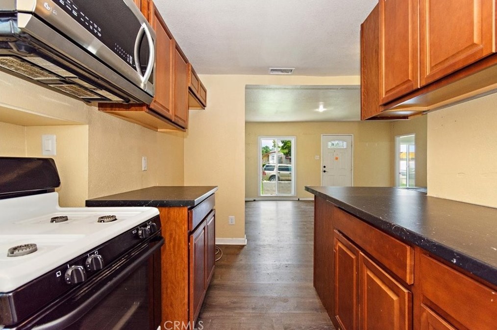 3898 Mtn Vw Ave, San Bernardino CA  92405-2330 exterior