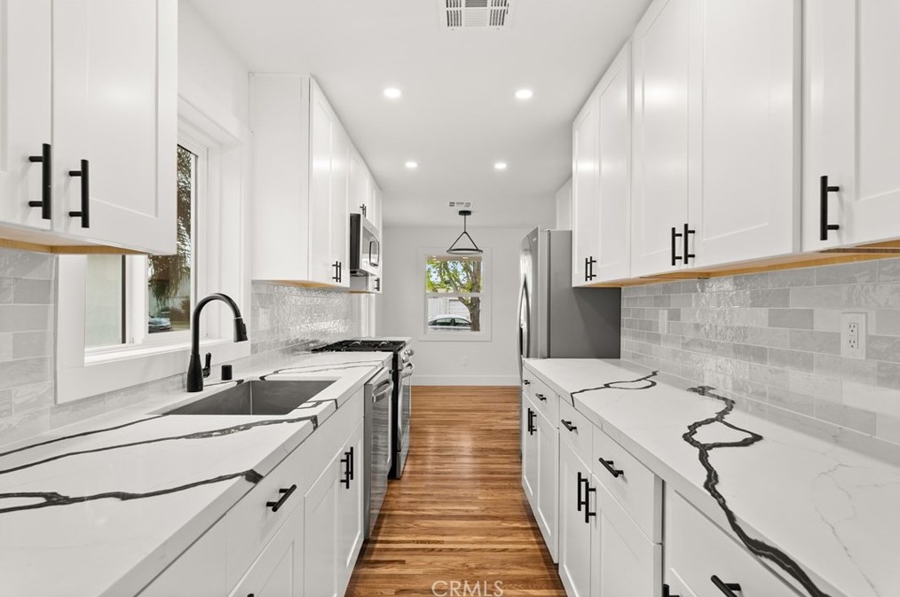 720 Amstutz Ave, Anaheim CA  exterior