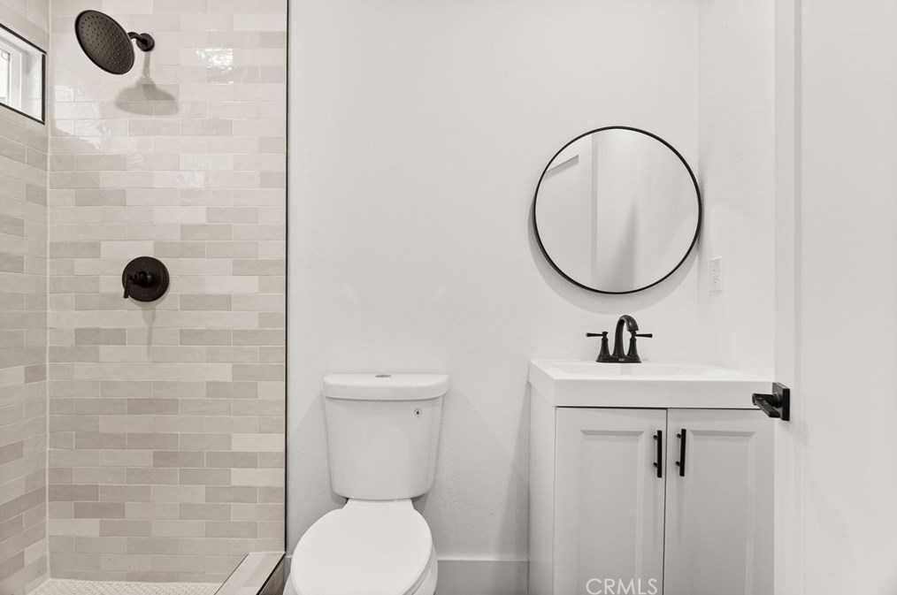 720 Amstutz Ave, Anaheim CA  exterior