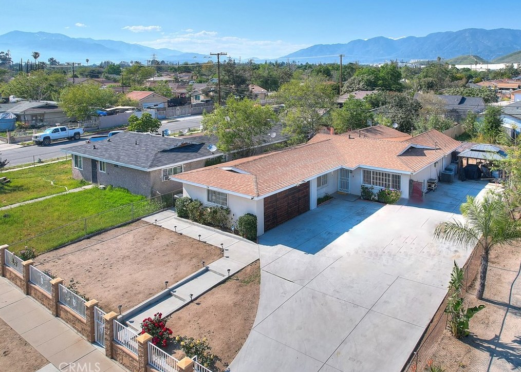 1780 30th St, San Bernardino CA  92407-6611 exterior