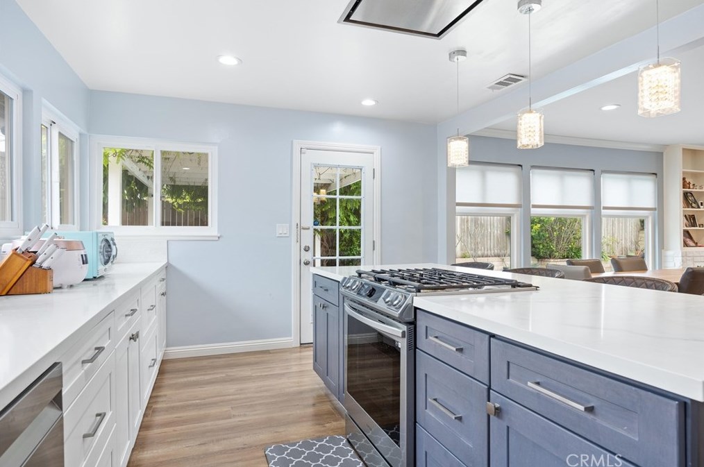 1054 El Dorado Dr, Fullerton CA  92835-3724 exterior