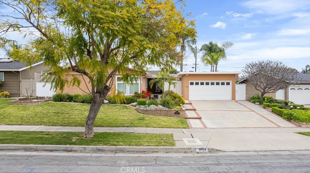 1054 El Dorado Dr, Fullerton CA  92835-3724 exterior