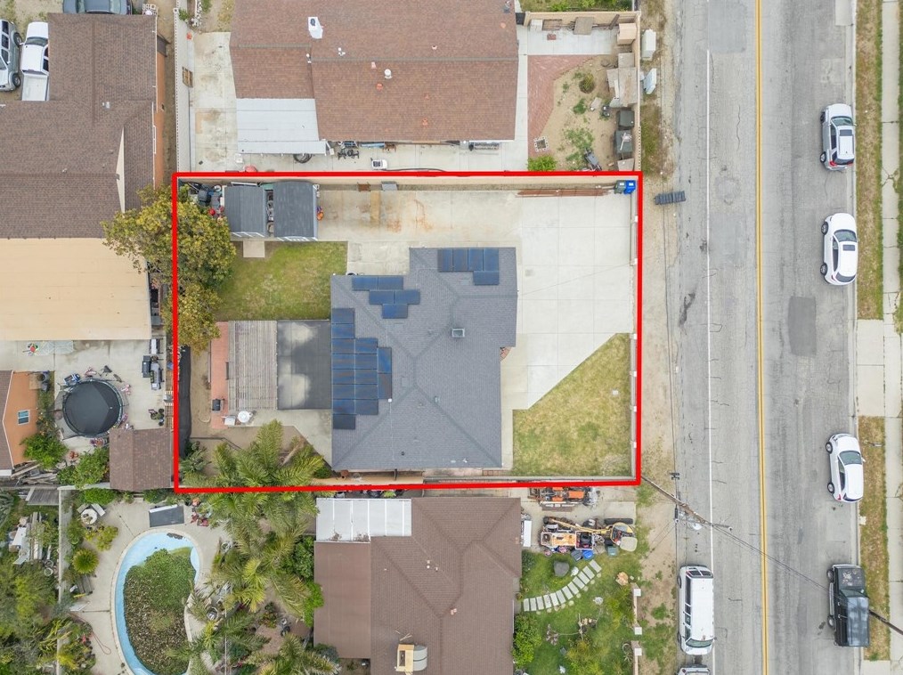 9281 Hemlock Ave, Fontana CA  92335-4326 exterior