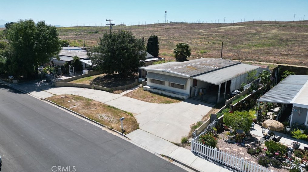 20311 Camino Del Sol, Riverside CA  92508-6097 exterior