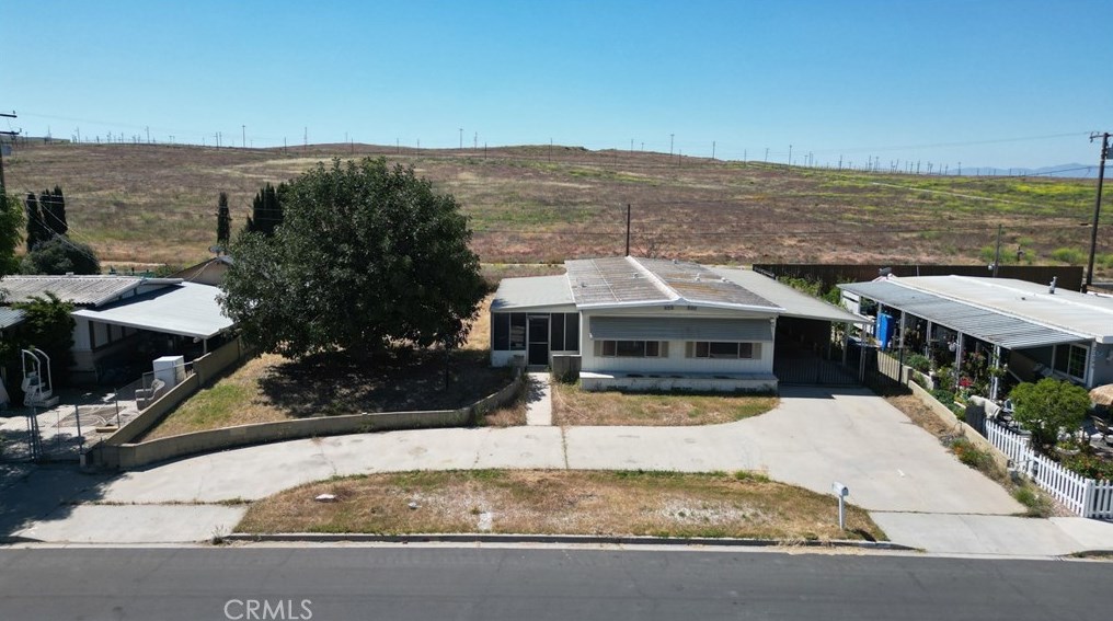 20311 Camino Del Sol, Riverside CA  92508-2427 exterior