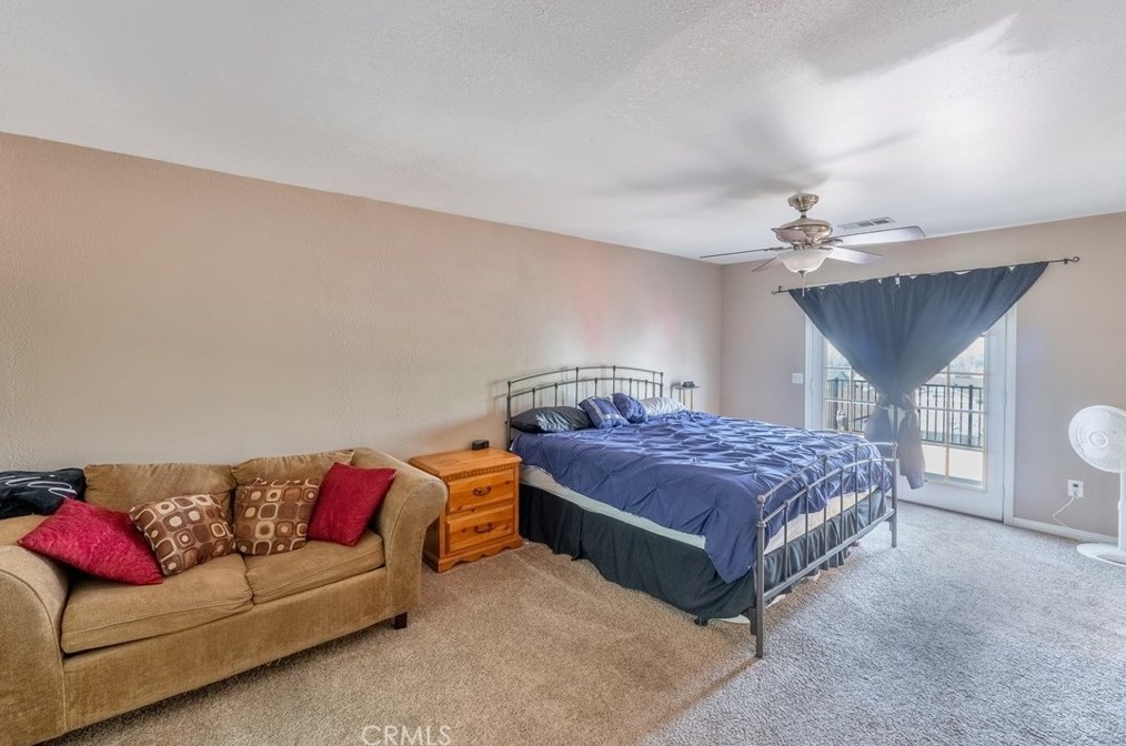 5372 Elm St, San Bernardino CA  92404 exterior
